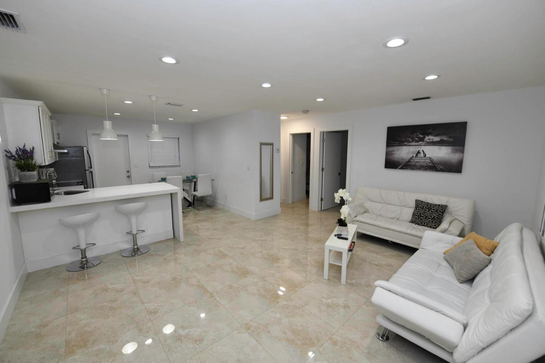 N61 Apartment Hollywood Exterior photo